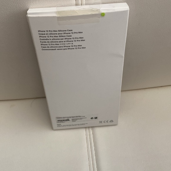 Apple Silicone Case with MagSafe for iPhone 12 mini - Midnight(New) - Picture 6 of 8